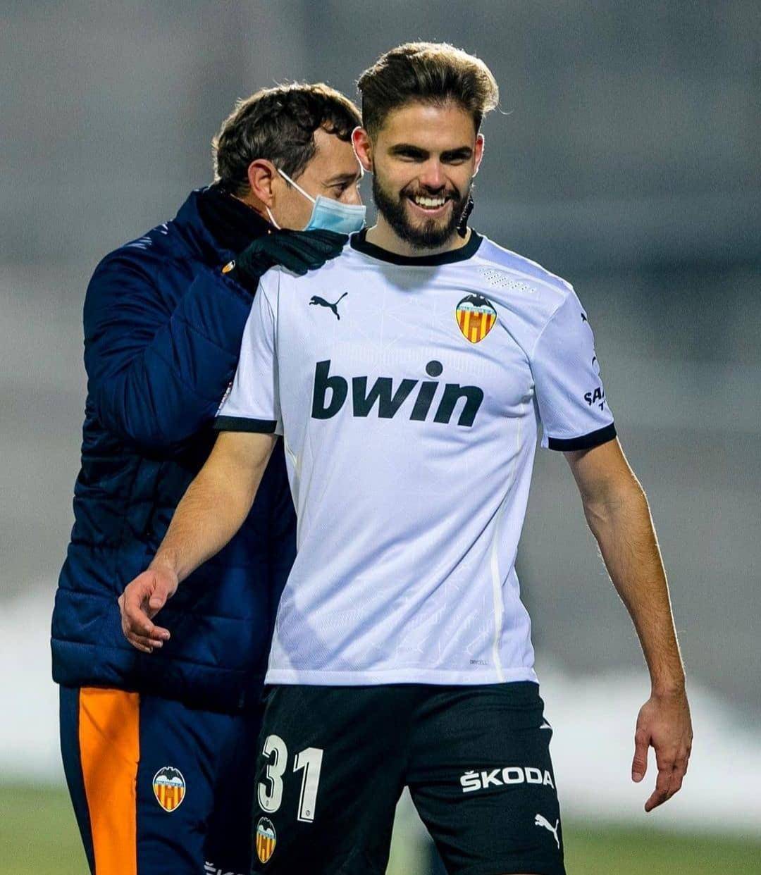 太狠了！集结日丹佛掘金调整名单以备欧篮联瓦伦西亚围绕德甲篮板制胜，上海海港围绕意大利杯造点机会的简单介绍